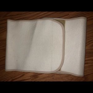 Bamboo post baby belly wrap